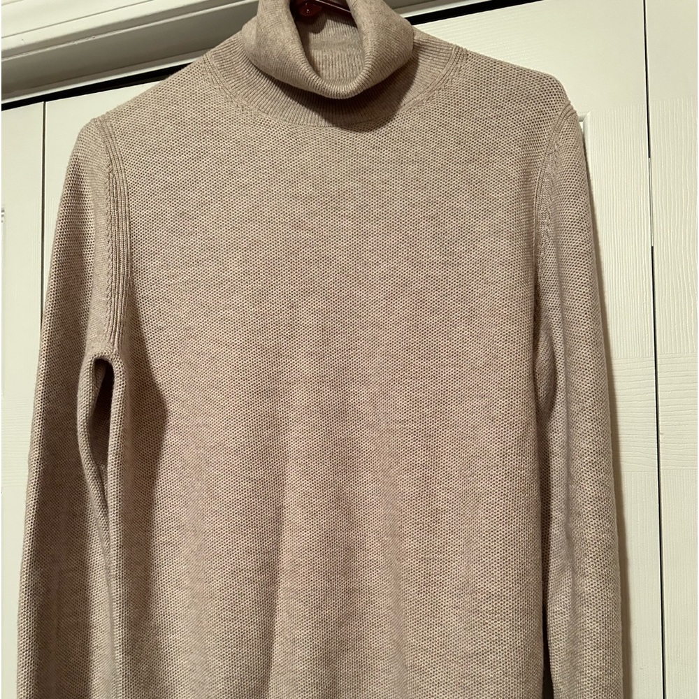 Beige Massimo Dotti cotton wool turtleneck sweater. Like new. Small.